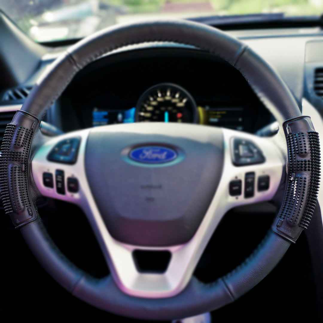 Monster steer grip steering wheel installation status on both sides